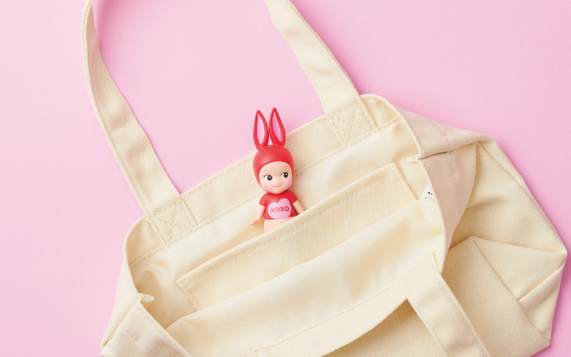 Kiss Kiss Tote U1